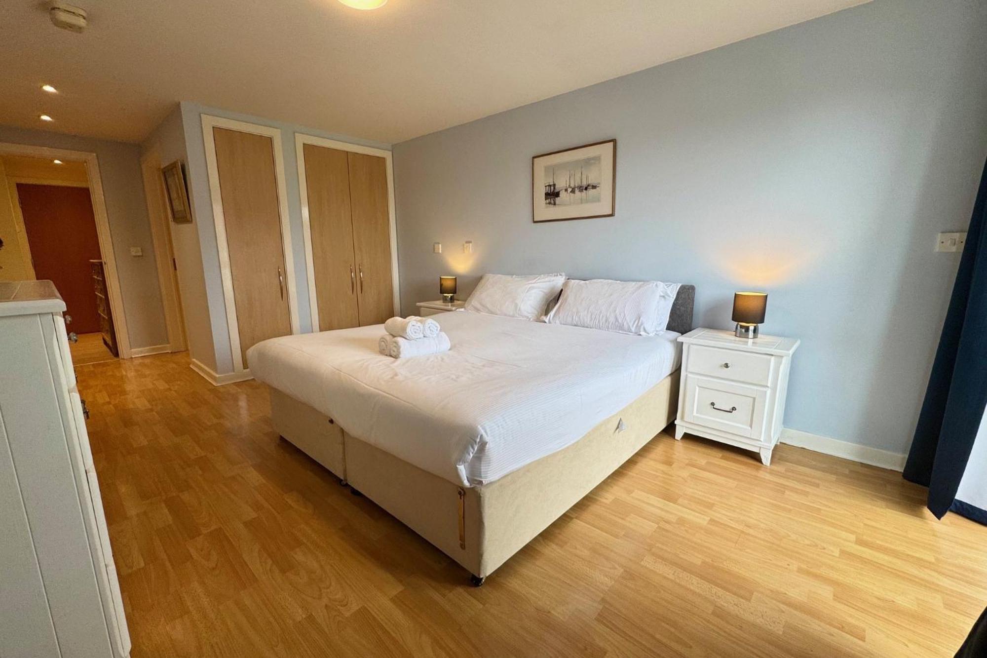 The Greenwich - Two Bedroom Apartment With Parking, Close To Ferry Terminals Southampton Dış mekan fotoğraf